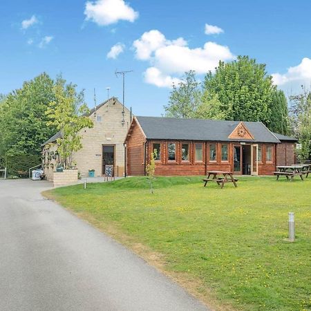 Longnor Wood Holiday Park מראה חיצוני תמונה