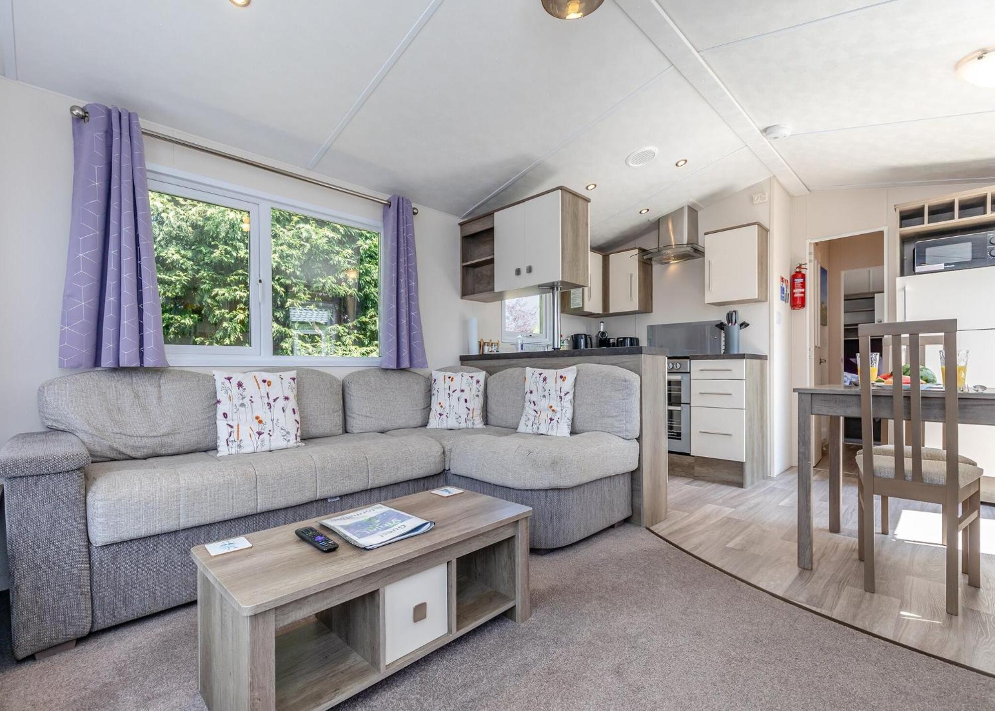 Longnor Wood Holiday Park מראה חיצוני תמונה