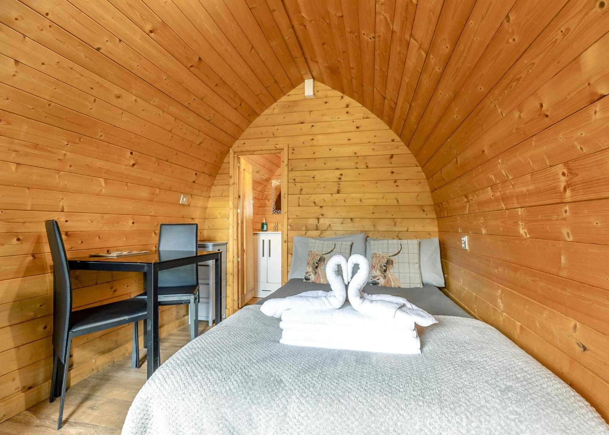 Longnor Wood Holiday Park מראה חיצוני תמונה