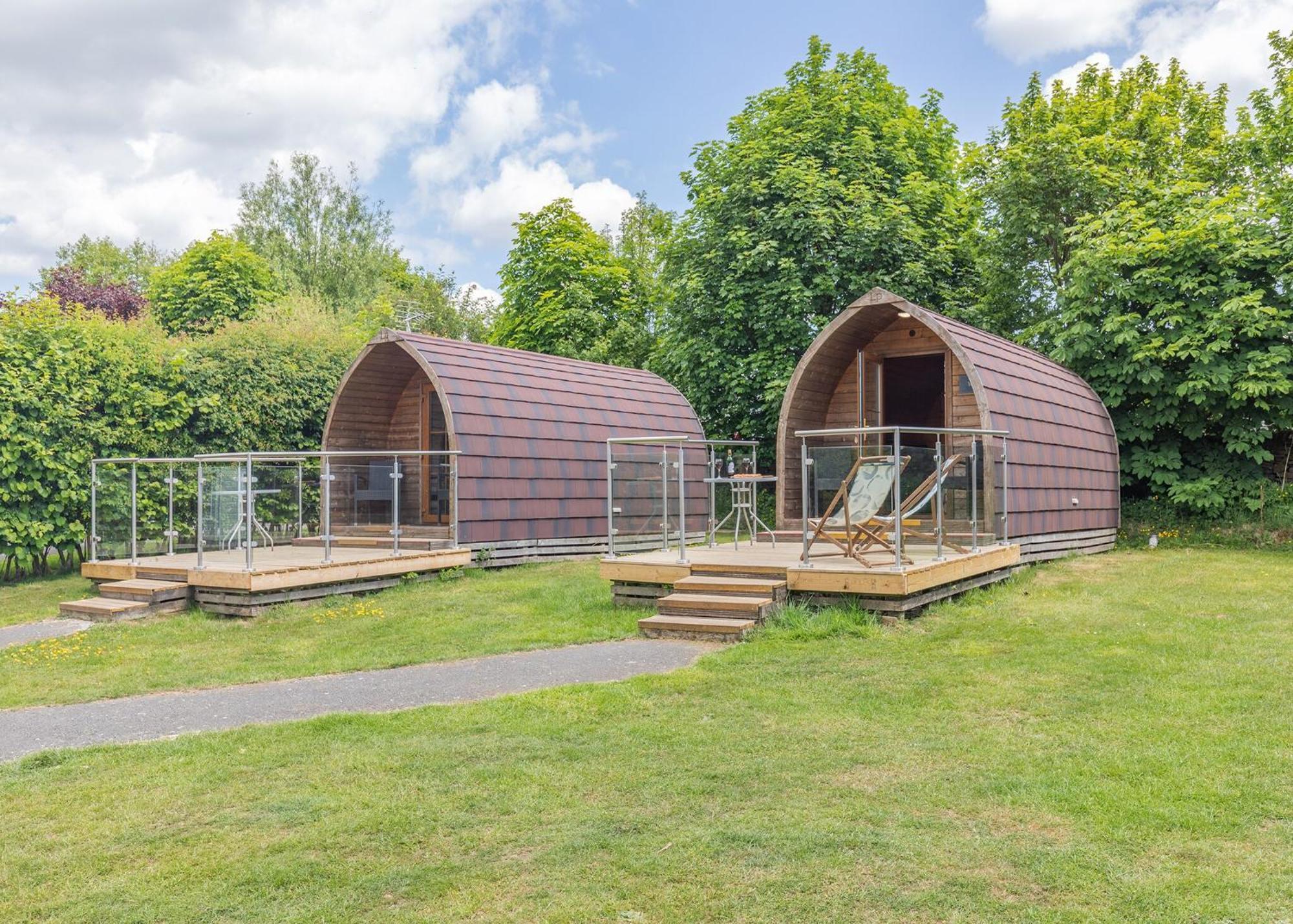 Longnor Wood Holiday Park מראה חיצוני תמונה