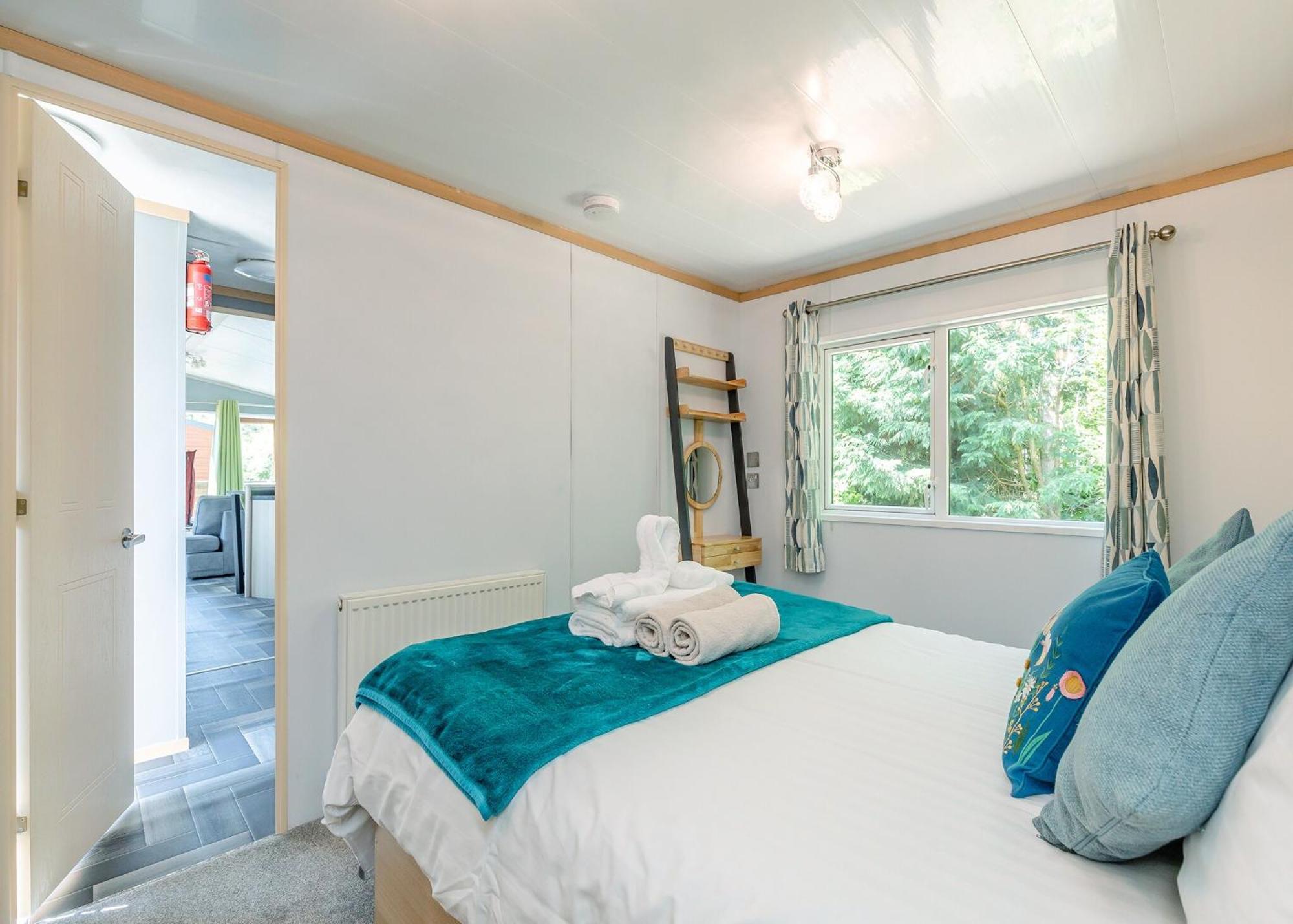 Longnor Wood Holiday Park מראה חיצוני תמונה