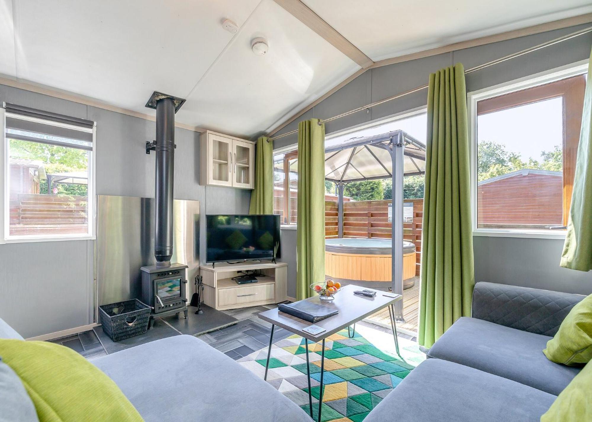 Longnor Wood Holiday Park מראה חיצוני תמונה